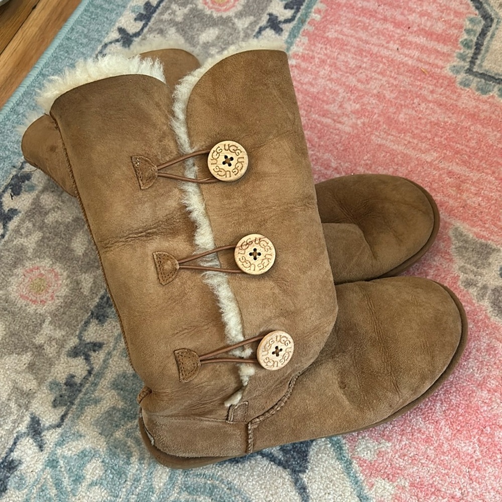 UGG Bailey Button boots